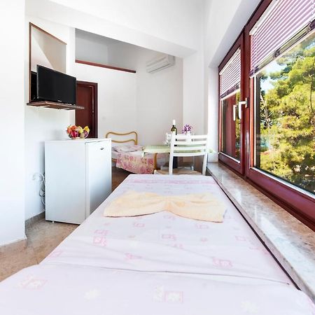דירות Near Beach And Rovinj Center 4 מראה חיצוני תמונה